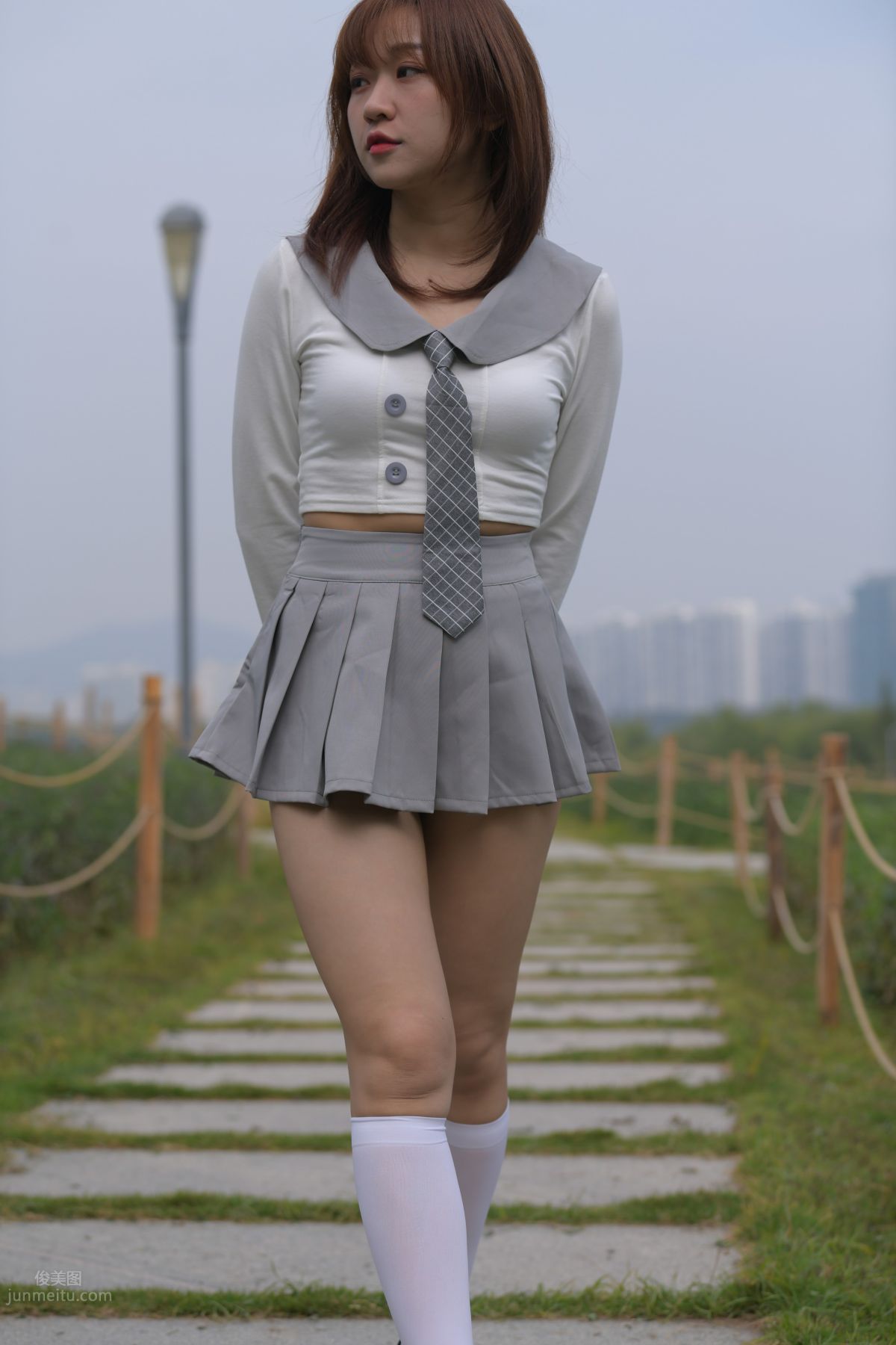 [Mojing Street] 095 Sexy and Moving Beauty in a Small Pleated Skirt photo 414