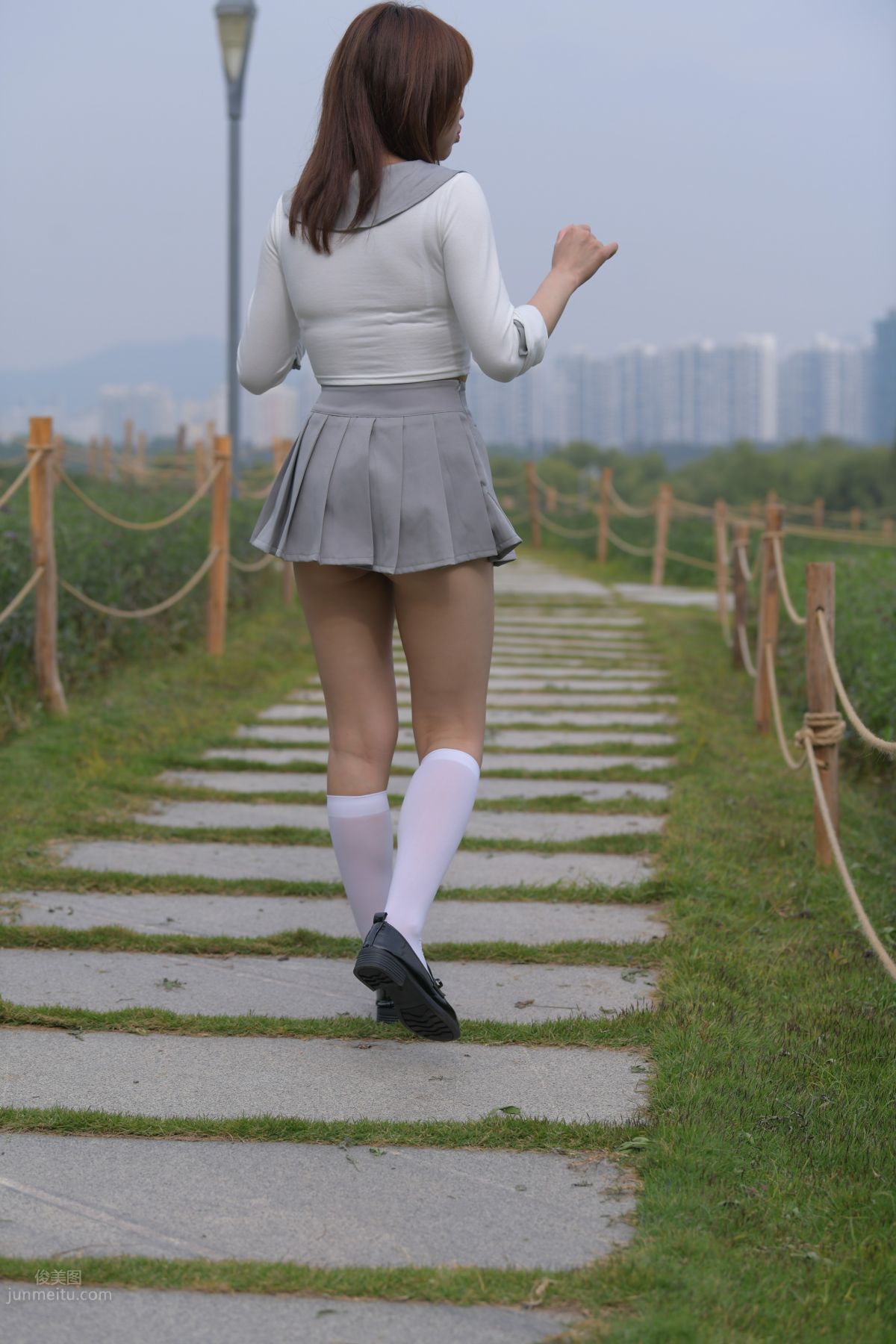 [Mojing Street] 095 Sexy and Moving Beauty in a Small Pleated Skirt photo 416