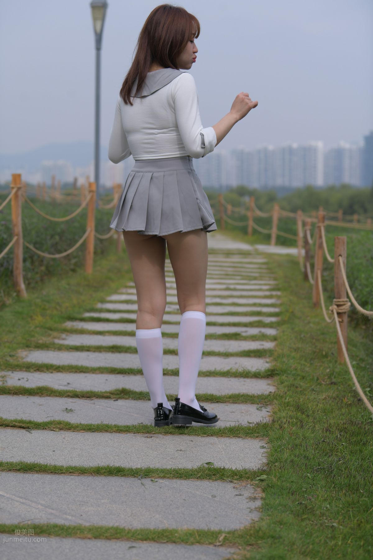 [Mojing Street] 095 Sexy and Moving Beauty in a Small Pleated Skirt photo 417