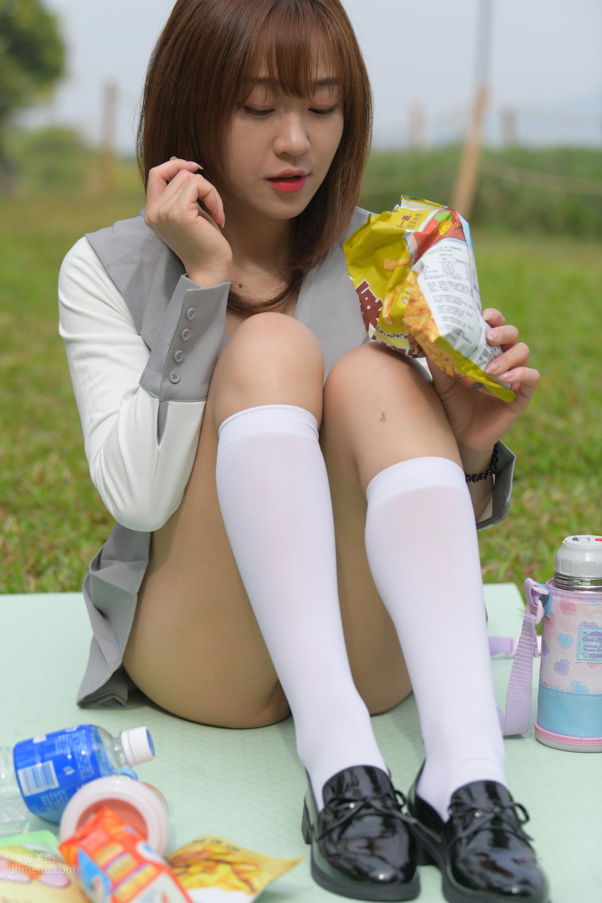 [Mojing Street] 095 Sexy and Moving Beauty in a Small Pleated Skirt photo 444