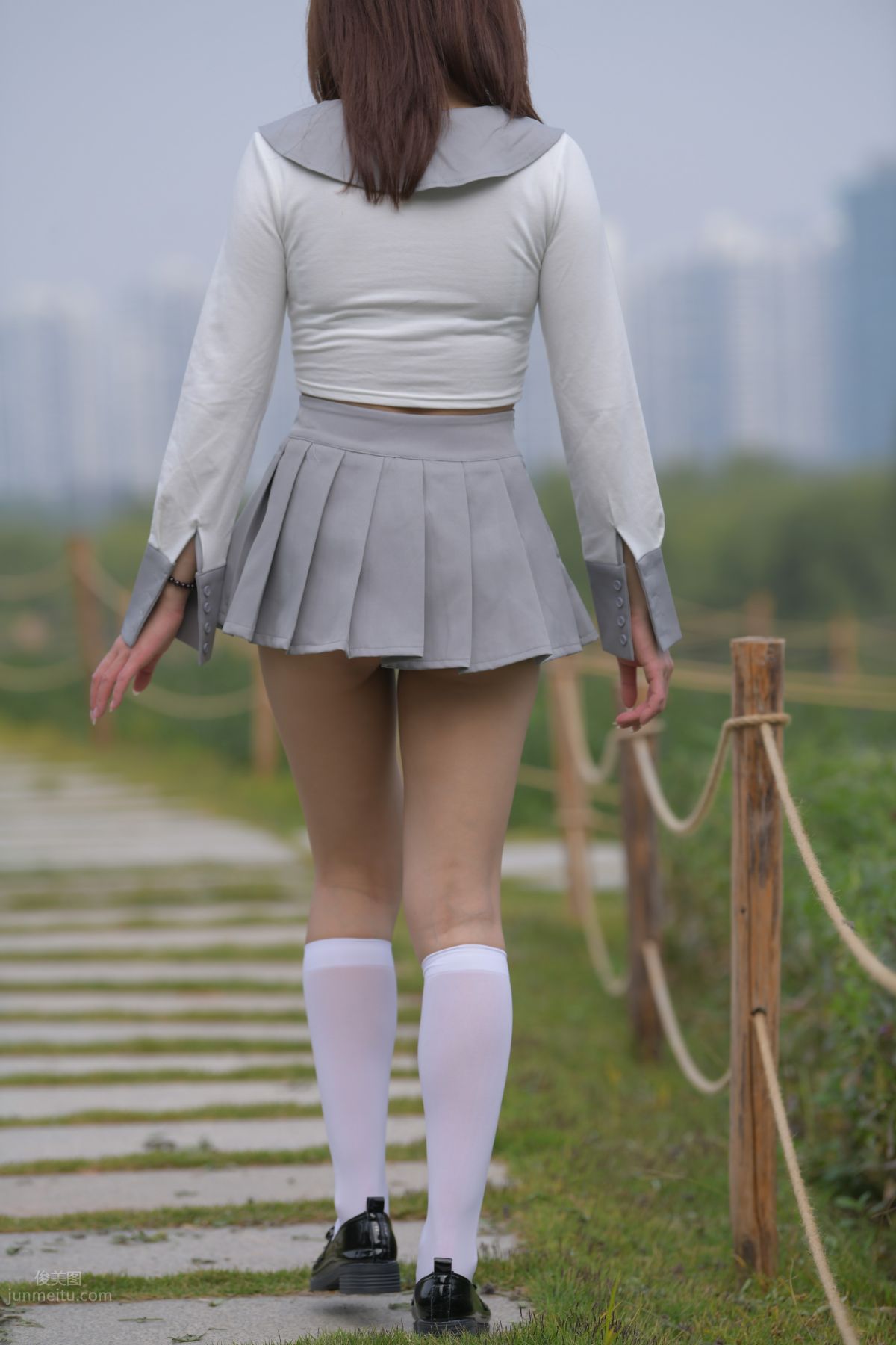 [Mojing Street] 095 Sexy and Moving Beauty in a Small Pleated Skirt photo 461