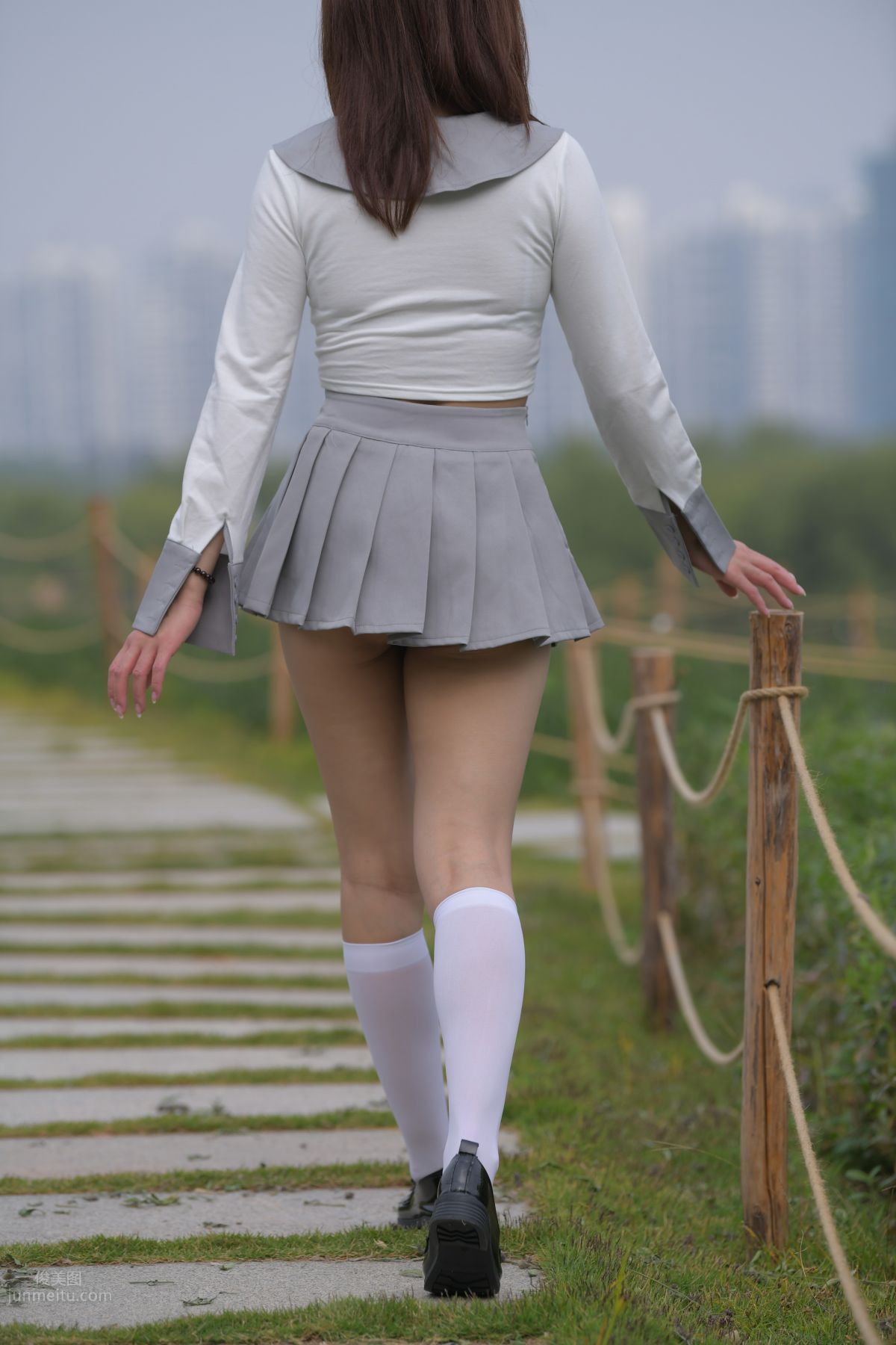 [Mojing Street] 095 Sexy and Moving Beauty in a Small Pleated Skirt photo 463