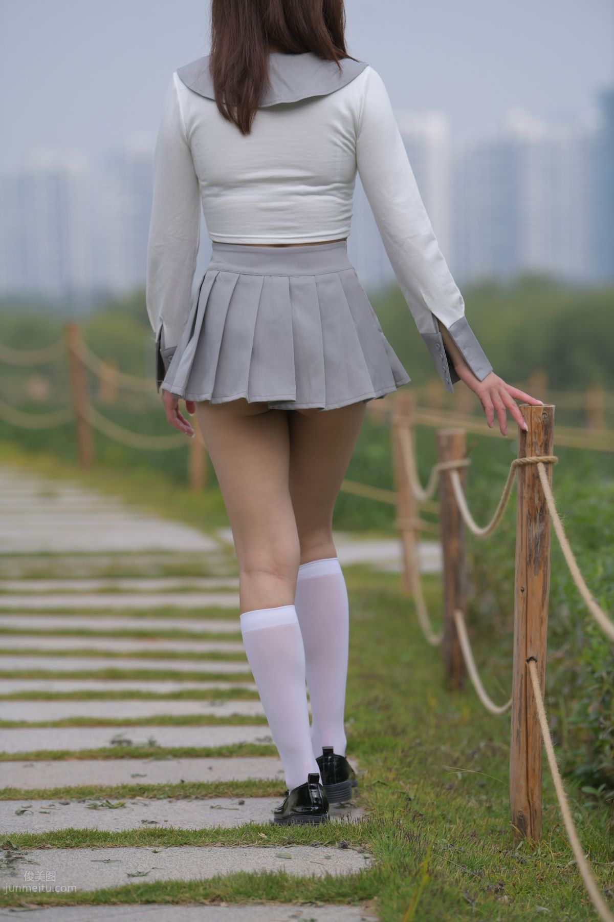 [Mojing Street] 095 Sexy and Moving Beauty in a Small Pleated Skirt photo 465