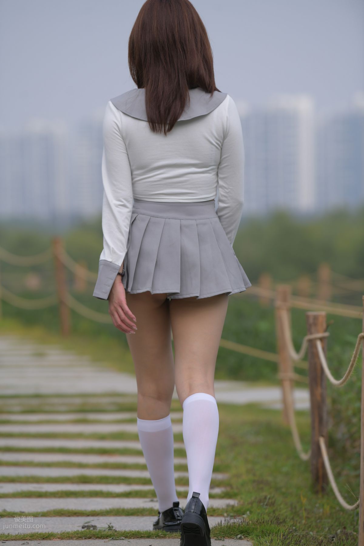 [Mojing Street] 095 Sexy and Moving Beauty in a Small Pleated Skirt photo 466