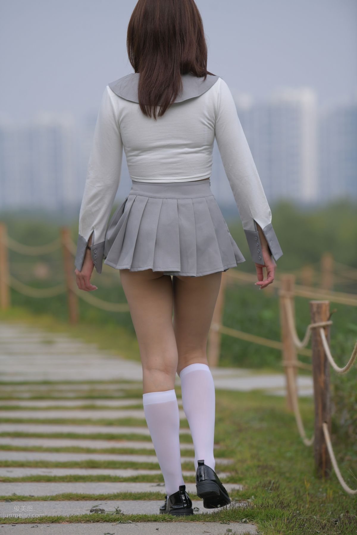 [Mojing Street] 095 Sexy and Moving Beauty in a Small Pleated Skirt photo 468