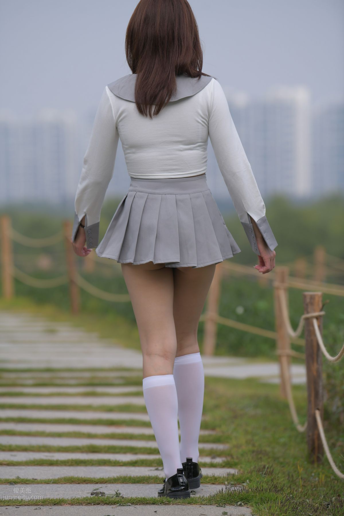 [Mojing Street] 095 Sexy and Moving Beauty in a Small Pleated Skirt photo 469