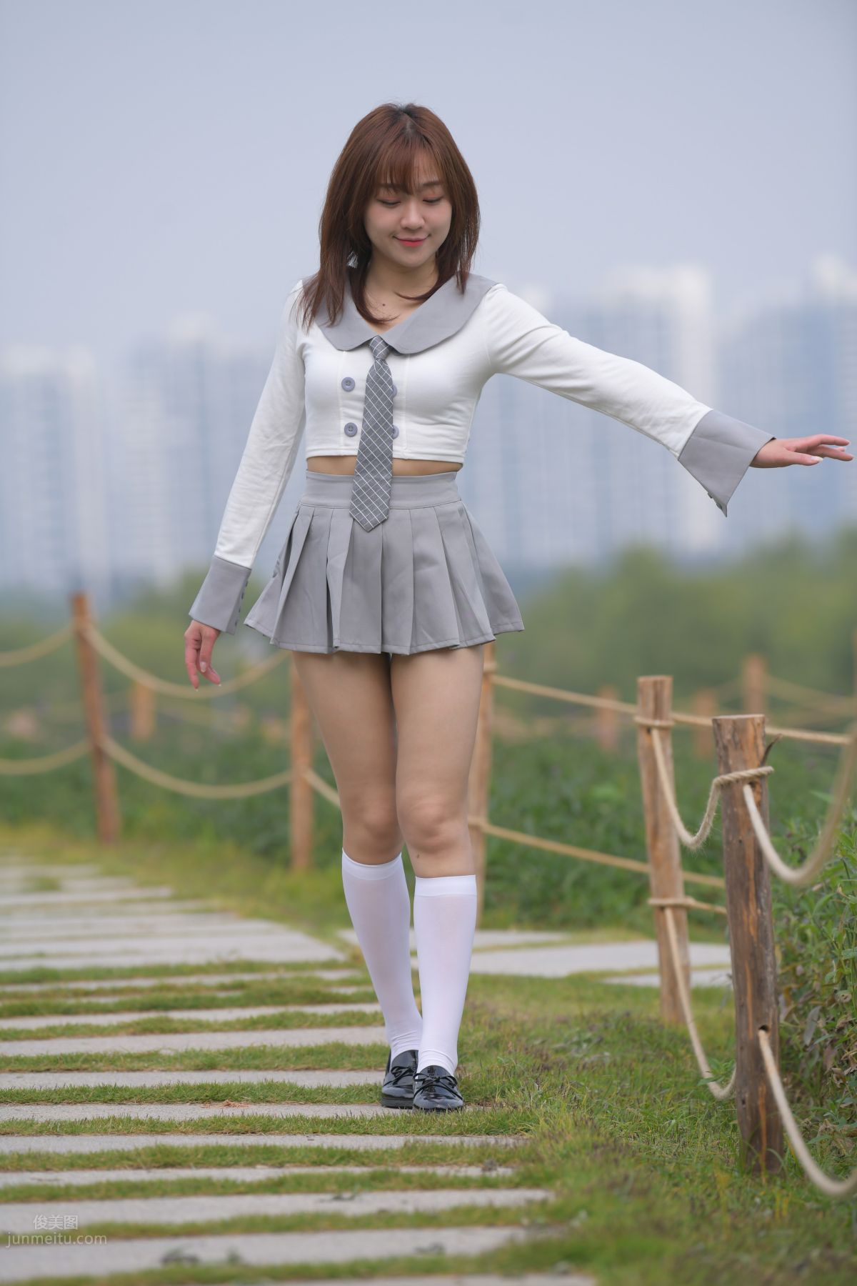 [Mojing Street] 095 Sexy and Moving Beauty in a Small Pleated Skirt photo 483