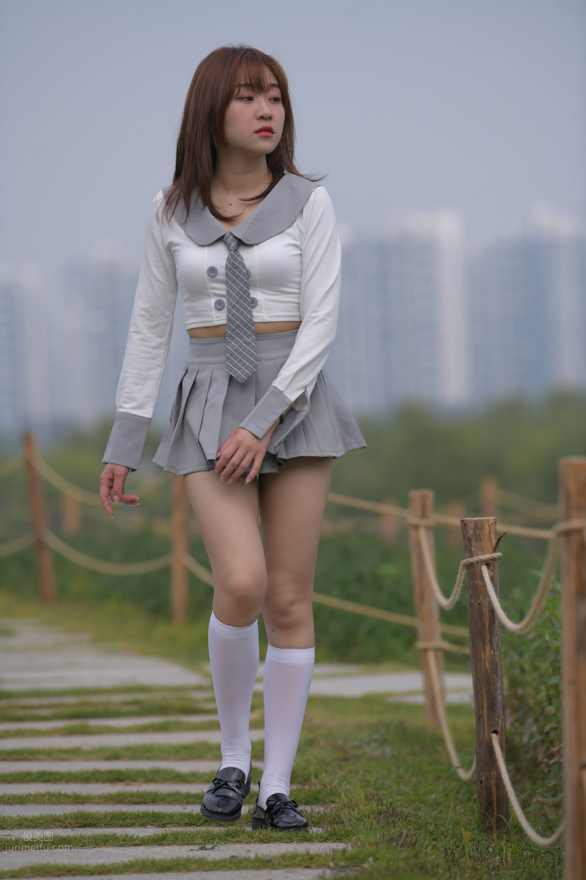 [Mojing Street] 095 Sexy and Moving Beauty in a Small Pleated Skirt photo 492