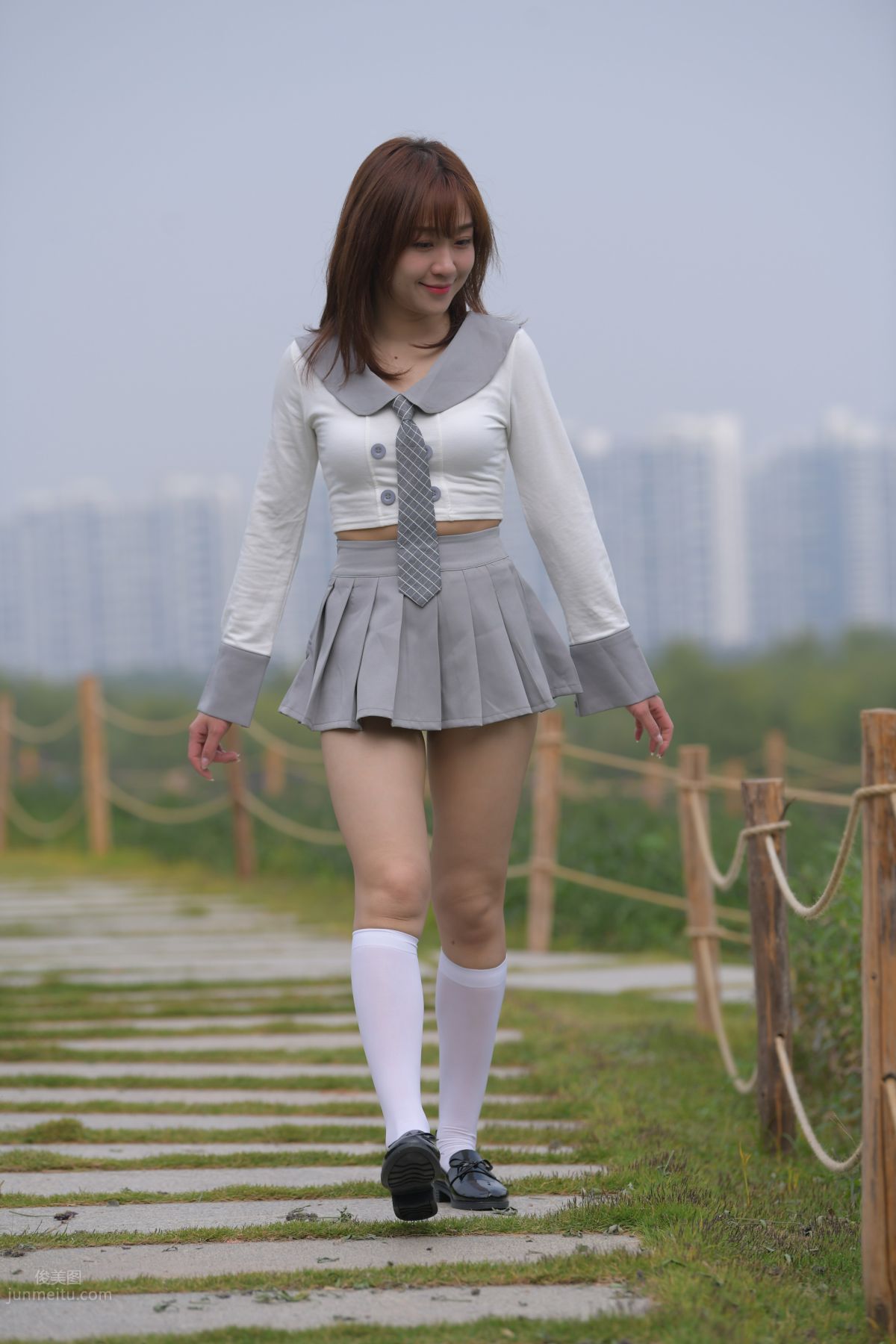 [Mojing Street] 095 Sexy and Moving Beauty in a Small Pleated Skirt photo 494