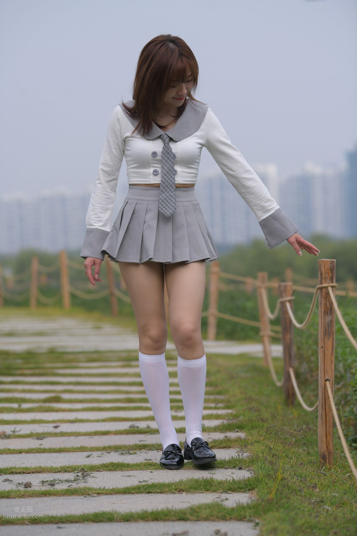 [Mojing Street] 095 Sexy and Moving Beauty in a Small Pleated Skirt photo 501