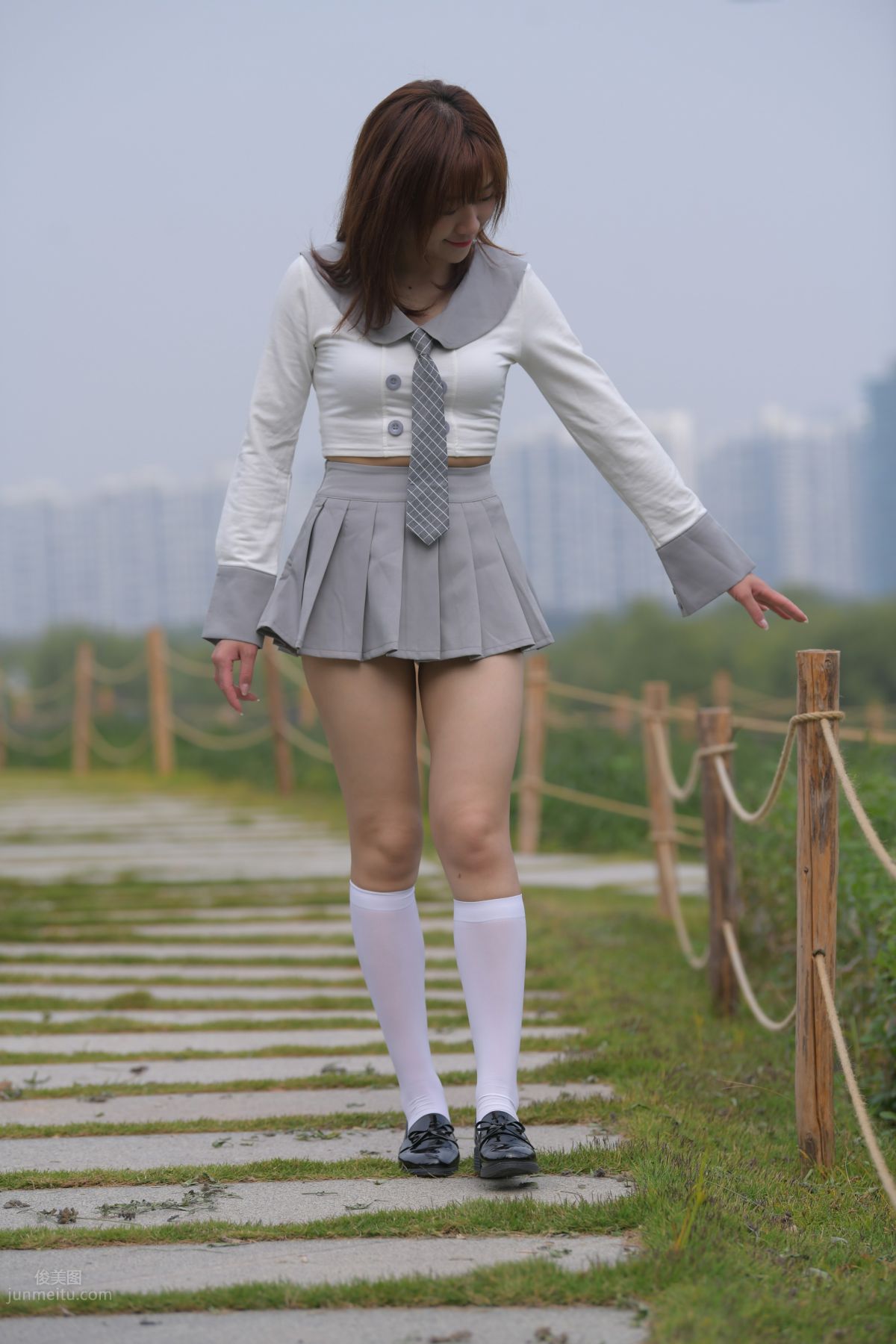 [Mojing Street] 095 Sexy and Moving Beauty in a Small Pleated Skirt photo 502