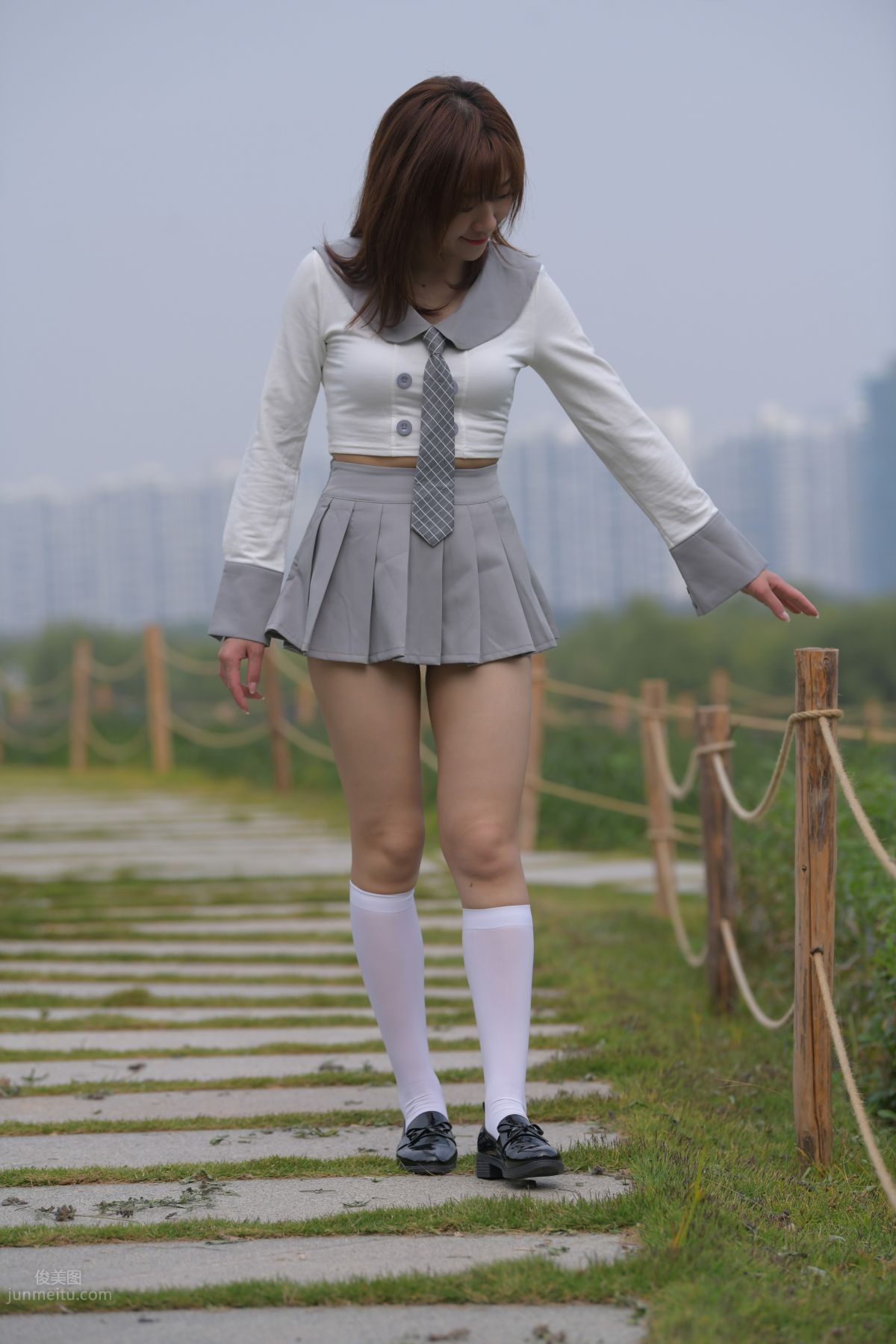[Mojing Street] 095 Sexy and Moving Beauty in a Small Pleated Skirt photo 503