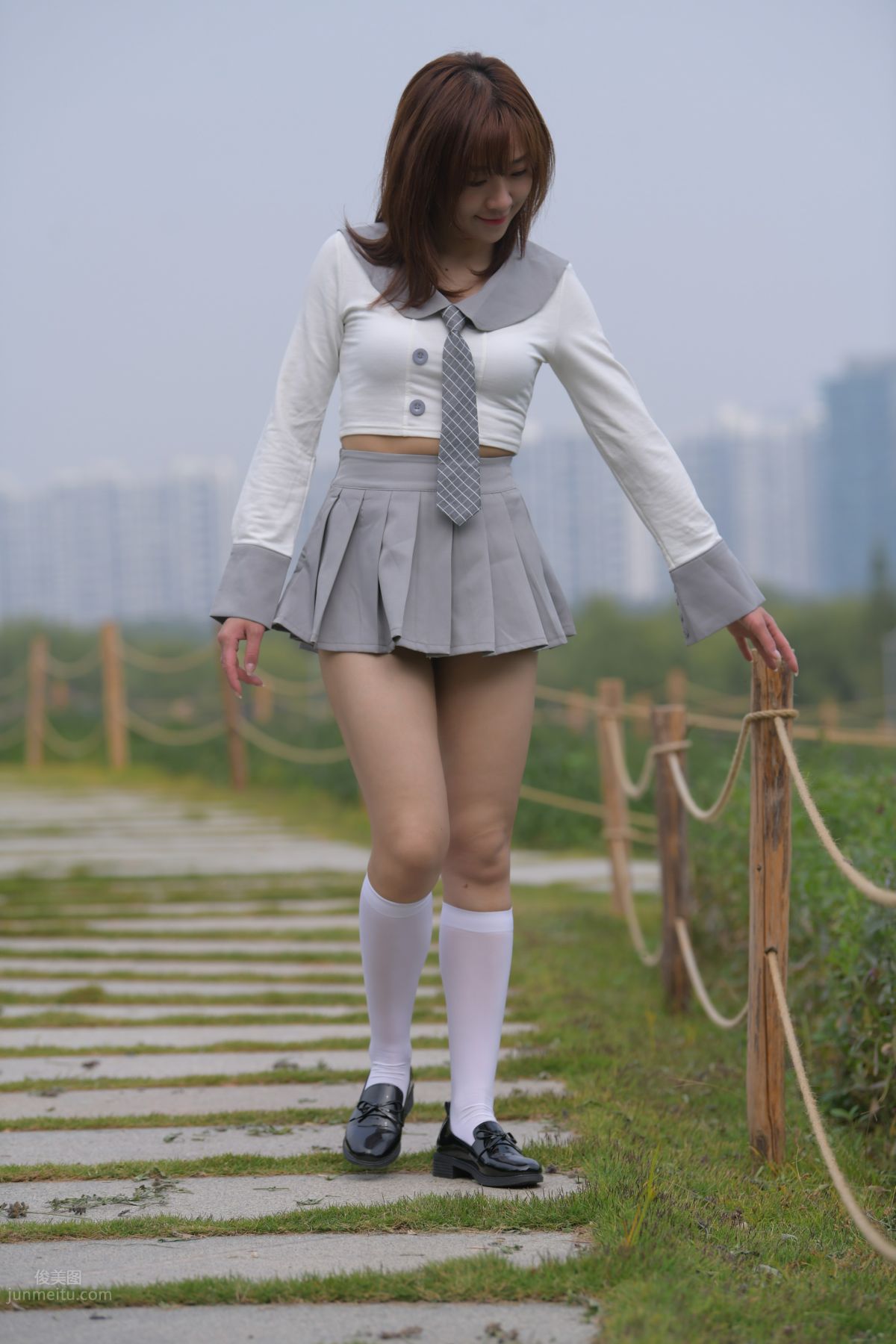 [Mojing Street] 095 Sexy and Moving Beauty in a Small Pleated Skirt photo 504