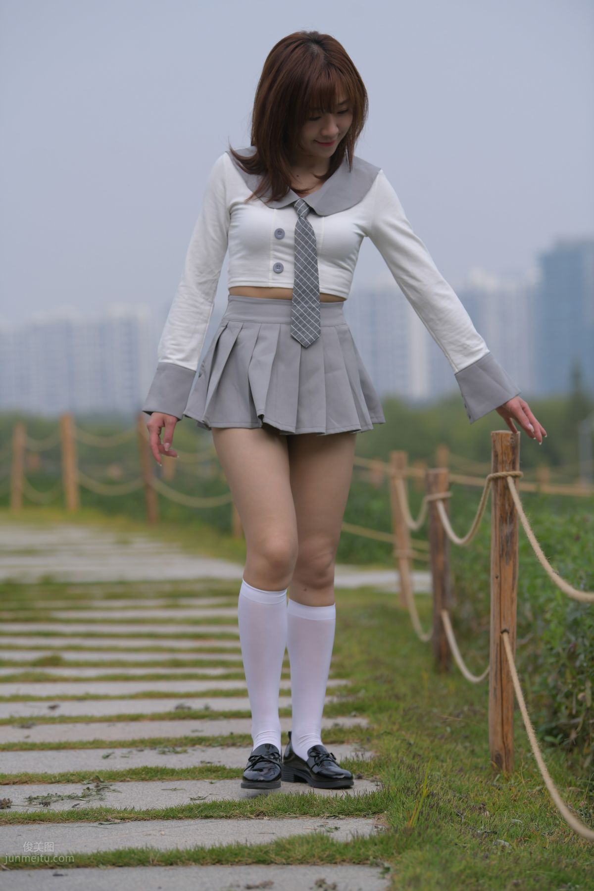 [Mojing Street] 095 Sexy and Moving Beauty in a Small Pleated Skirt photo 505