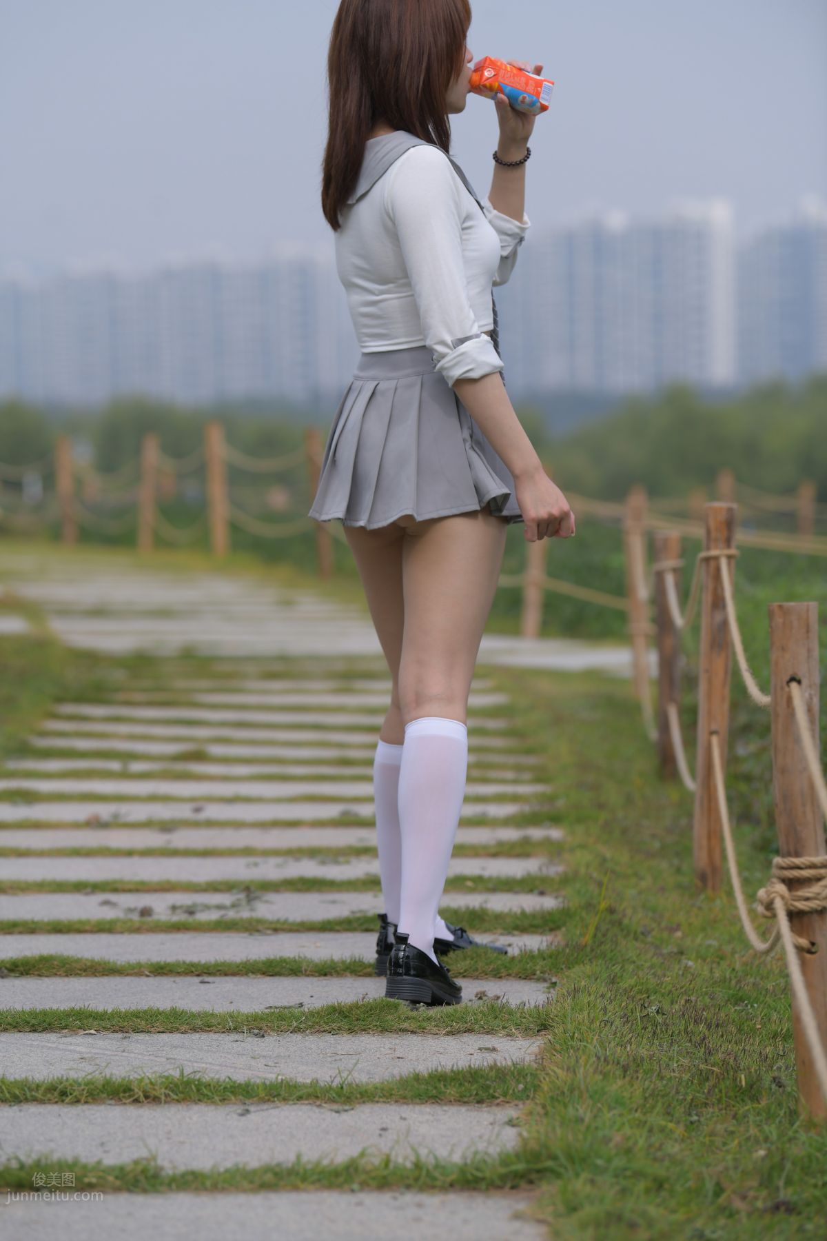 [Mojing Street] 095 Sexy and Moving Beauty in a Small Pleated Skirt photo 519
