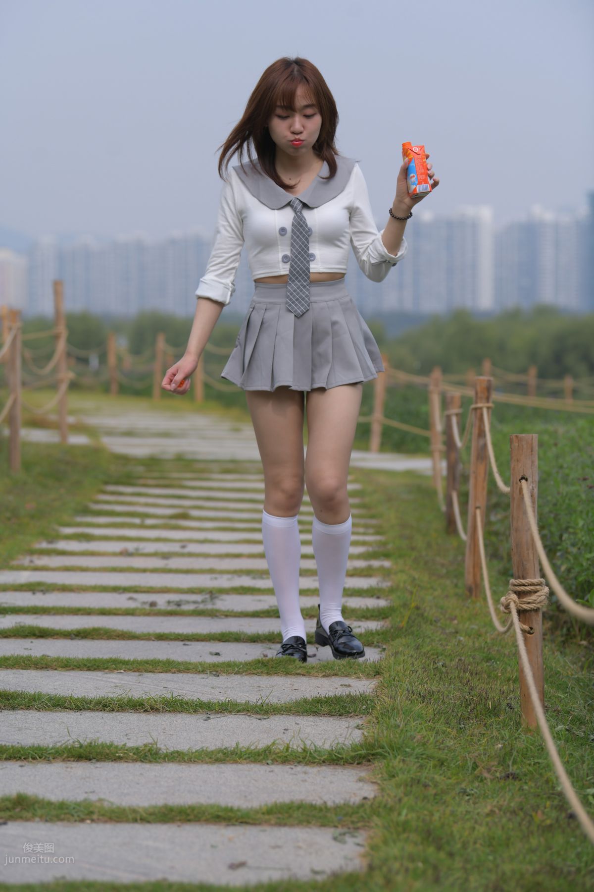 [Mojing Street] 095 Sexy and Moving Beauty in a Small Pleated Skirt photo 523