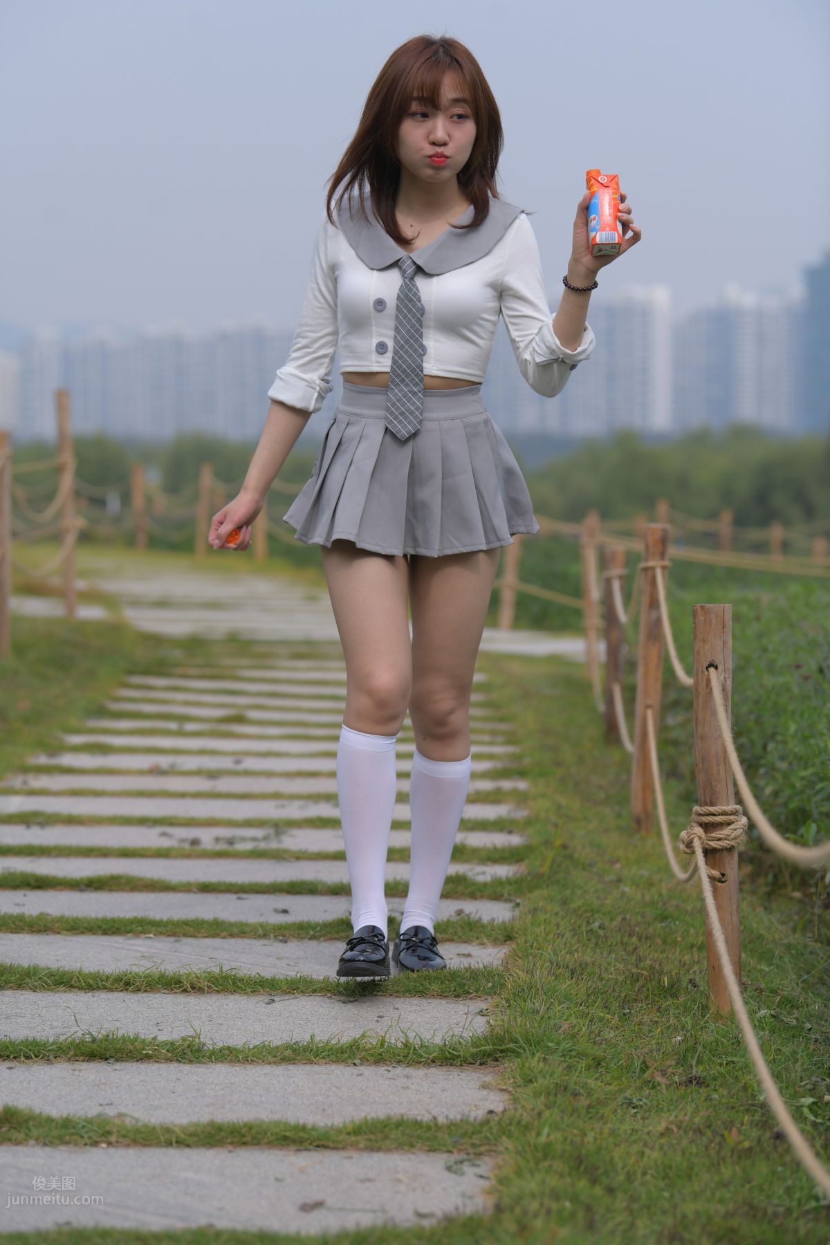 [Mojing Street] 095 Sexy and Moving Beauty in a Small Pleated Skirt photo 527