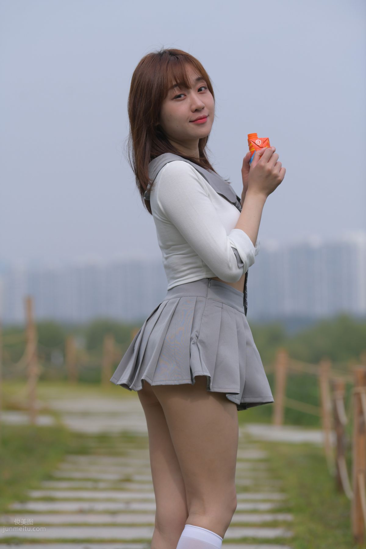 [Mojing Street] 095 Sexy and Moving Beauty in a Small Pleated Skirt photo 549