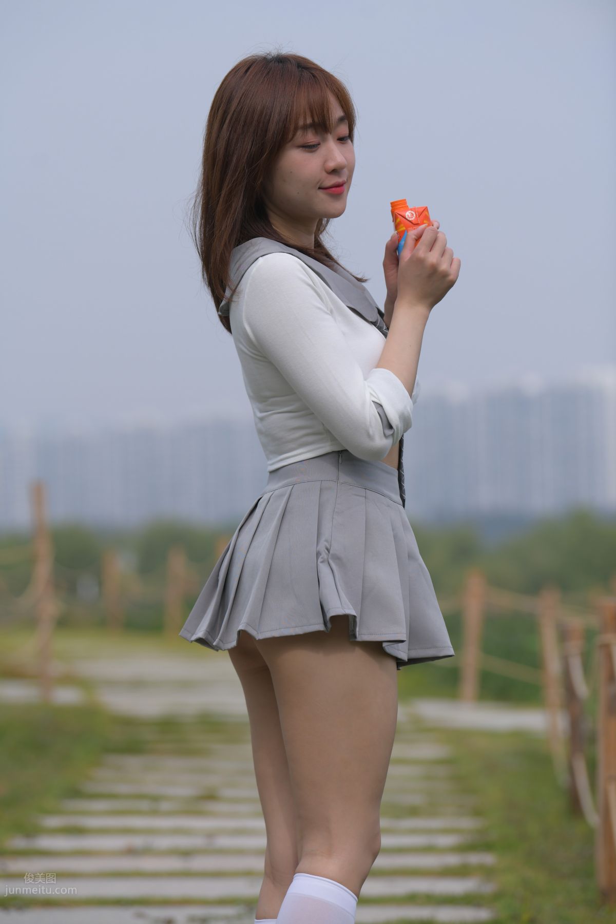 [Mojing Street] 095 Sexy and Moving Beauty in a Small Pleated Skirt photo 551