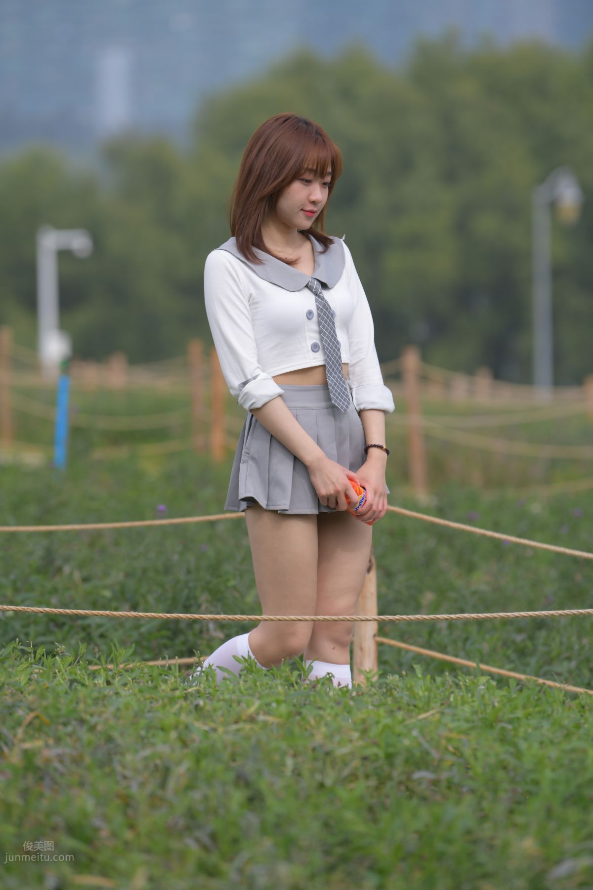 [Mojing Street] 095 Sexy and Moving Beauty in a Small Pleated Skirt photo 559