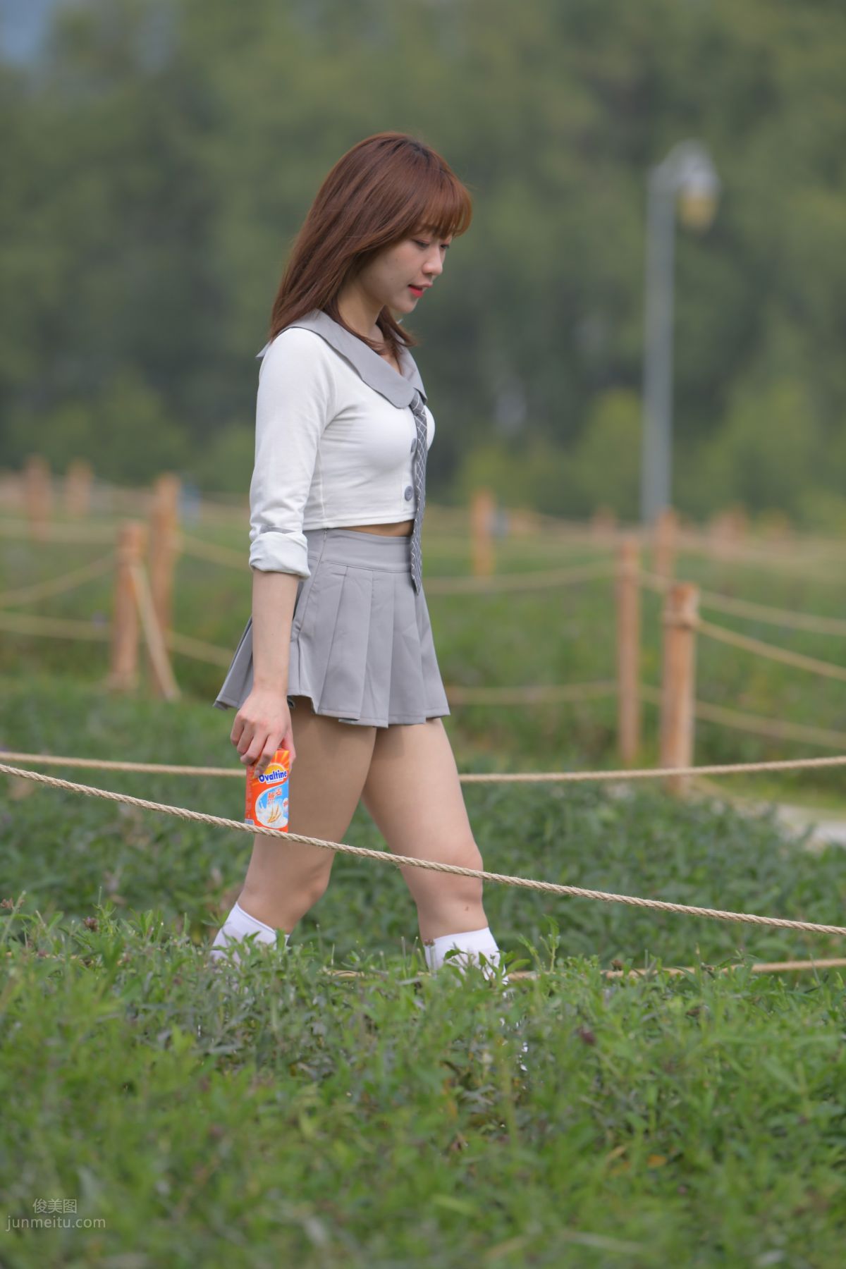 [Mojing Street] 095 Sexy and Moving Beauty in a Small Pleated Skirt photo 568