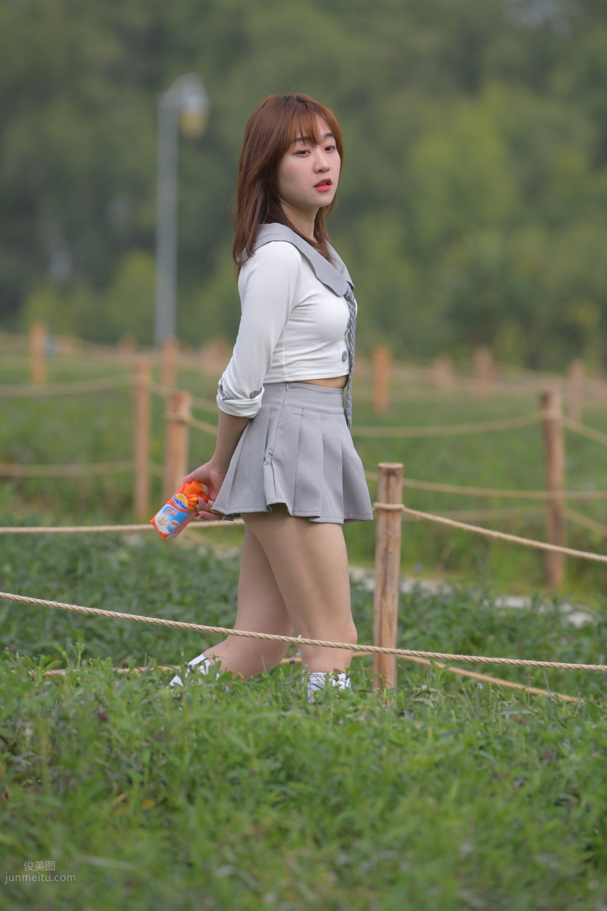 [Mojing Street] 095 Sexy and Moving Beauty in a Small Pleated Skirt photo 571