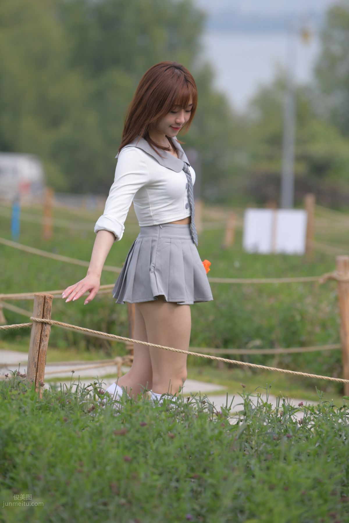 [Mojing Street] 095 Sexy and Moving Beauty in a Small Pleated Skirt photo 577