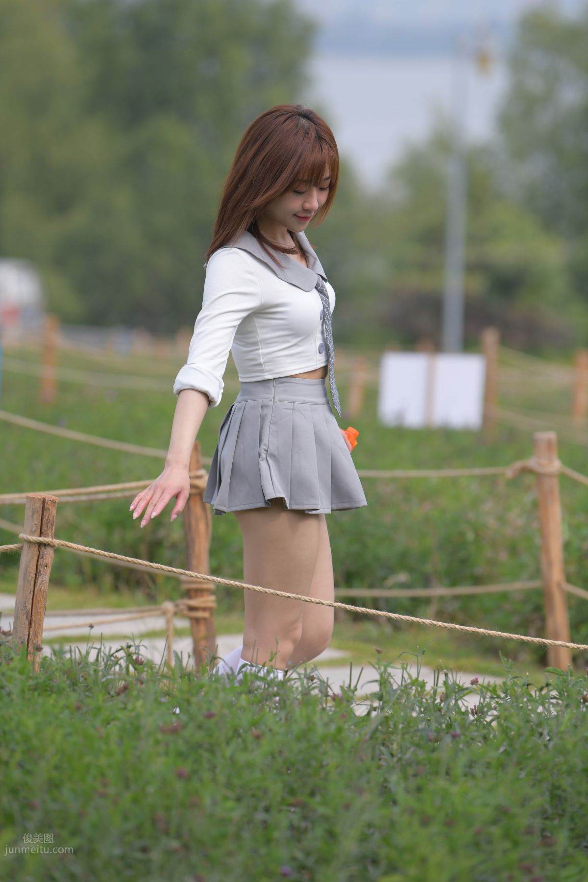 [Mojing Street] 095 Sexy and Moving Beauty in a Small Pleated Skirt photo 578