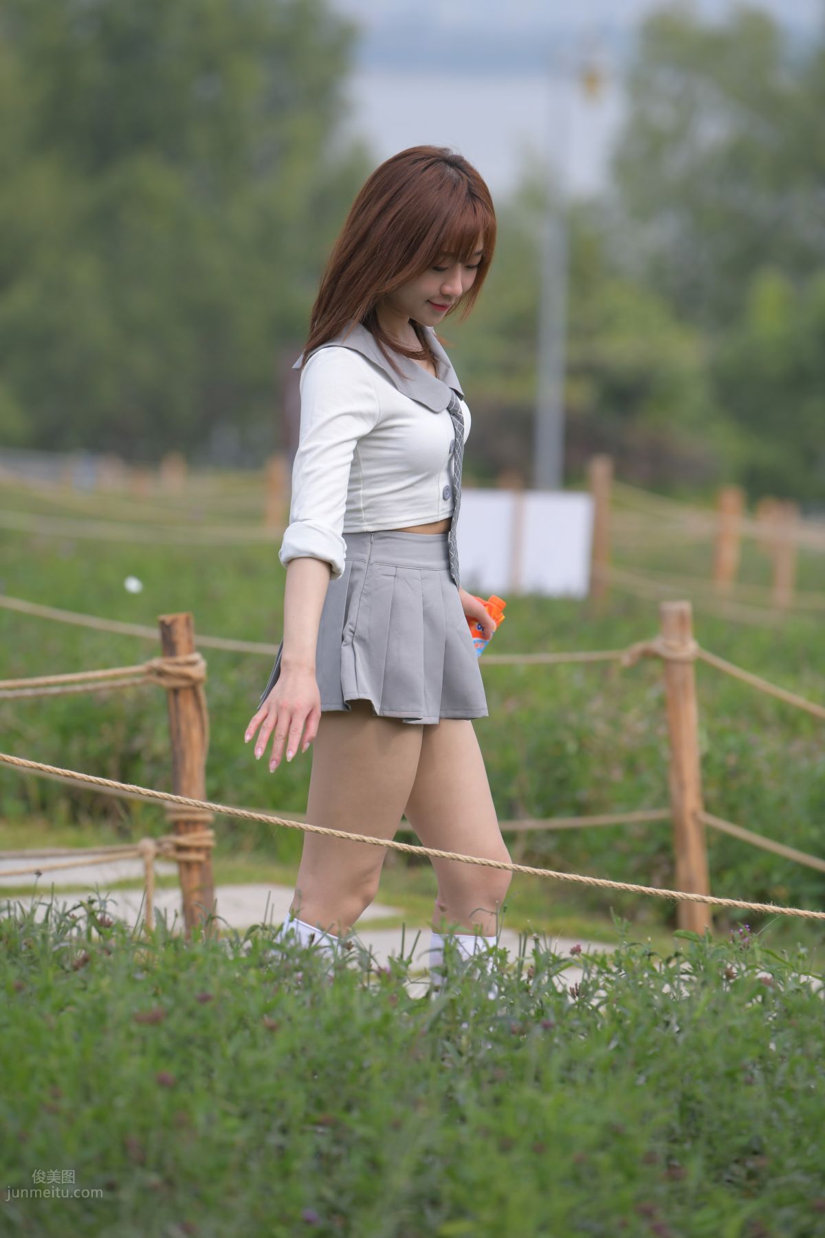[Mojing Street] 095 Sexy and Moving Beauty in a Small Pleated Skirt photo 579