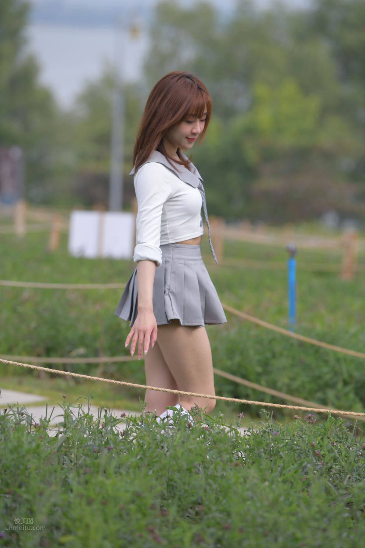 [Mojing Street] 095 Sexy and Moving Beauty in a Small Pleated Skirt photo 580