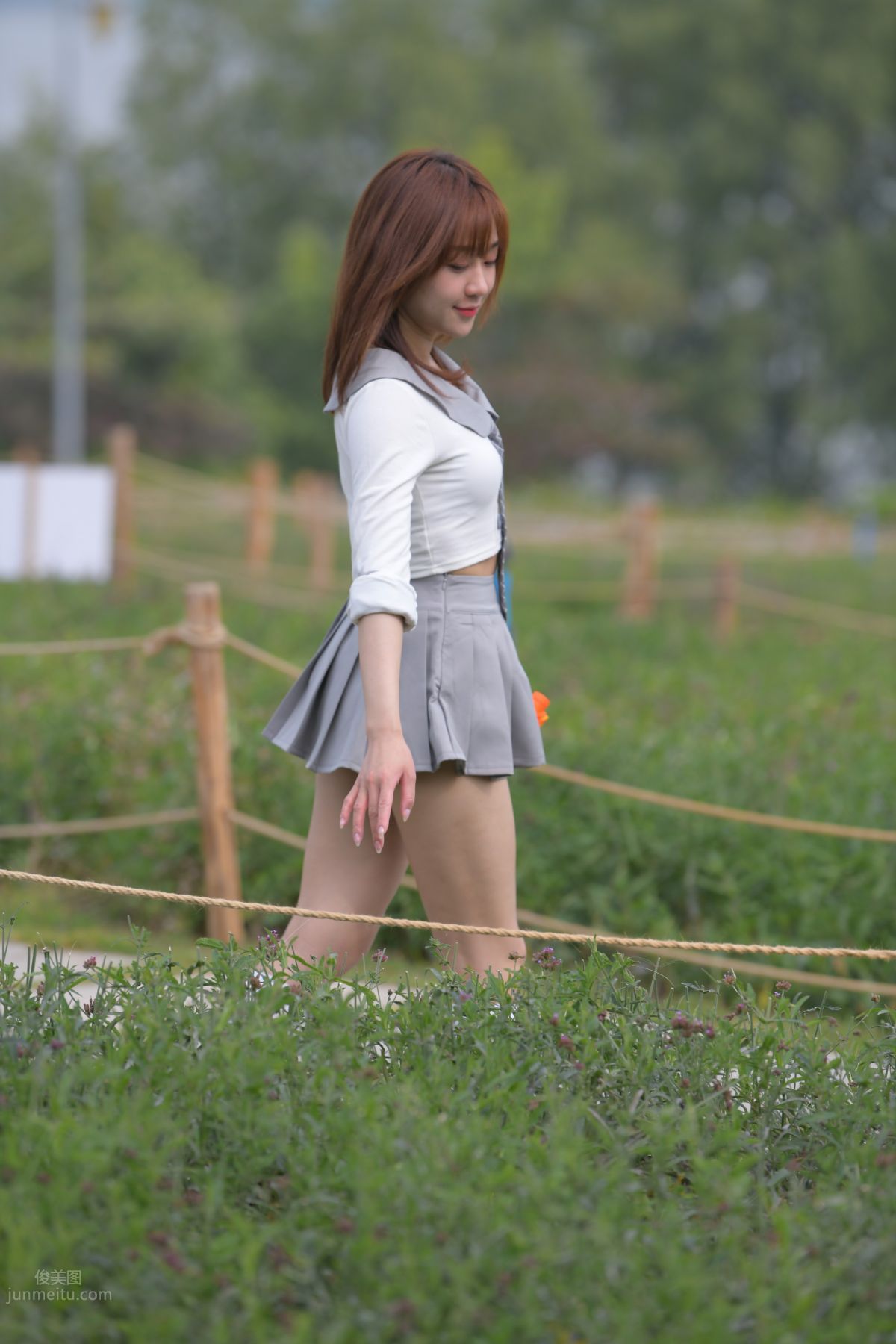 [Mojing Street] 095 Sexy and Moving Beauty in a Small Pleated Skirt photo 581