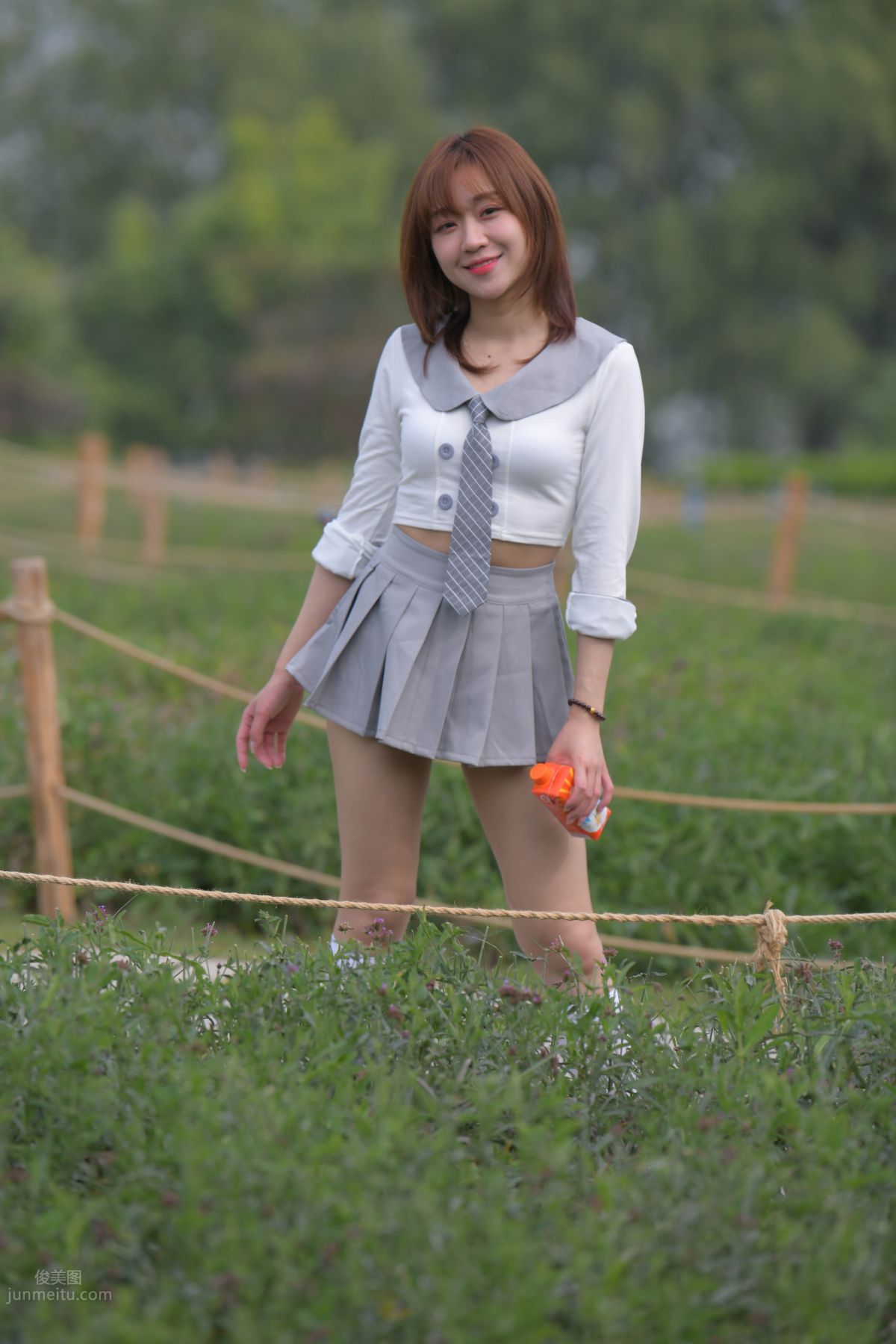 [Mojing Street] 095 Sexy and Moving Beauty in a Small Pleated Skirt photo 589