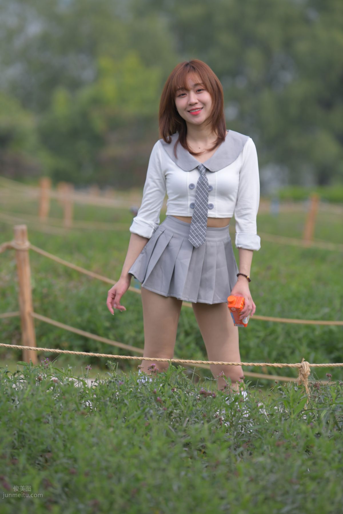 [Mojing Street] 095 Sexy and Moving Beauty in a Small Pleated Skirt photo 591