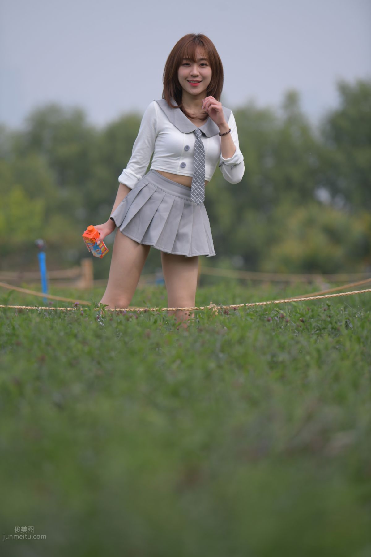 [Mojing Street] 095 Sexy and Moving Beauty in a Small Pleated Skirt photo 592
