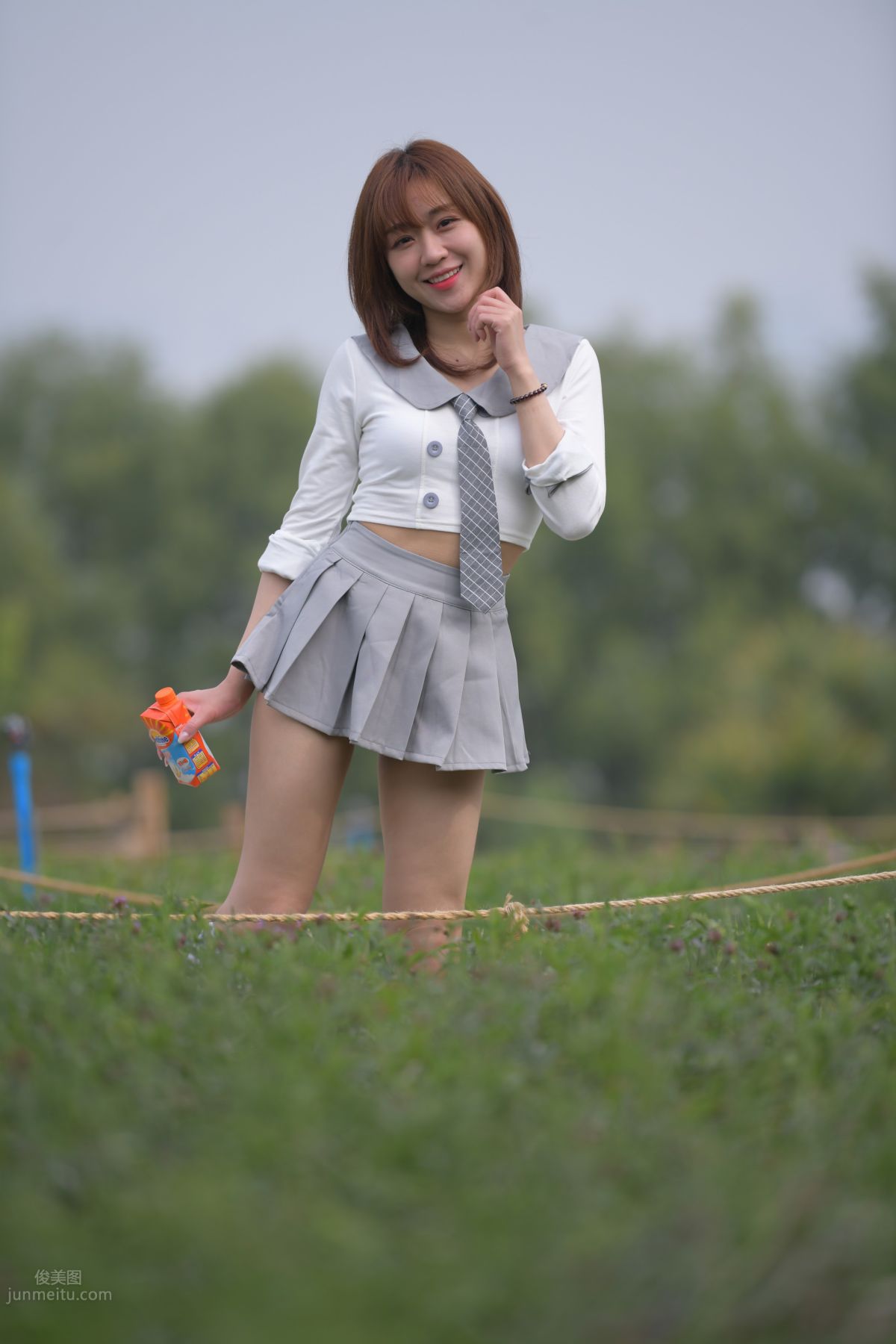 [Mojing Street] 095 Sexy and Moving Beauty in a Small Pleated Skirt photo 596