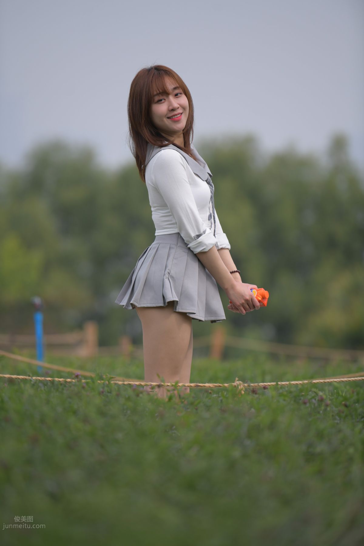 [Mojing Street] 095 Sexy and Moving Beauty in a Small Pleated Skirt photo 598