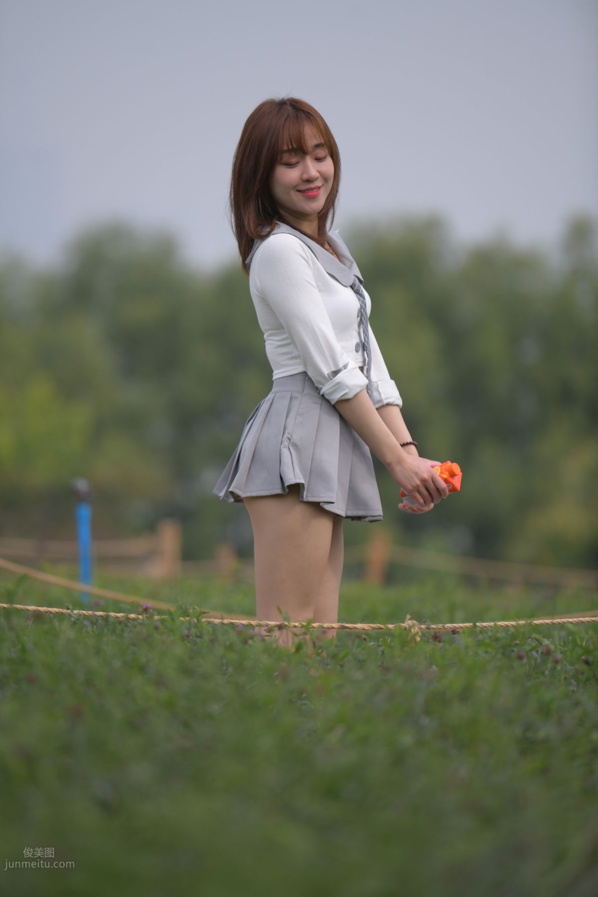 [Mojing Street] 095 Sexy and Moving Beauty in a Small Pleated Skirt photo 599