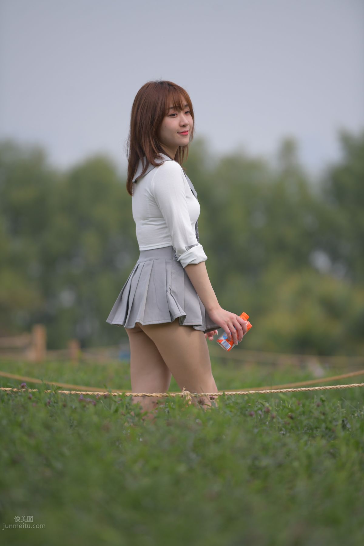 [Mojing Street] 095 Sexy and Moving Beauty in a Small Pleated Skirt photo 601