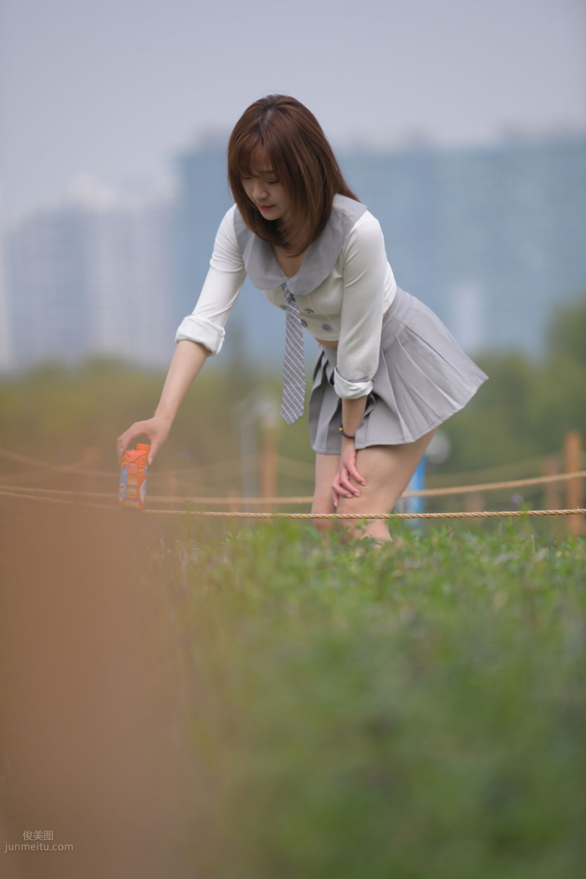 [Mojing Street] 095 Sexy and Moving Beauty in a Small Pleated Skirt photo 620