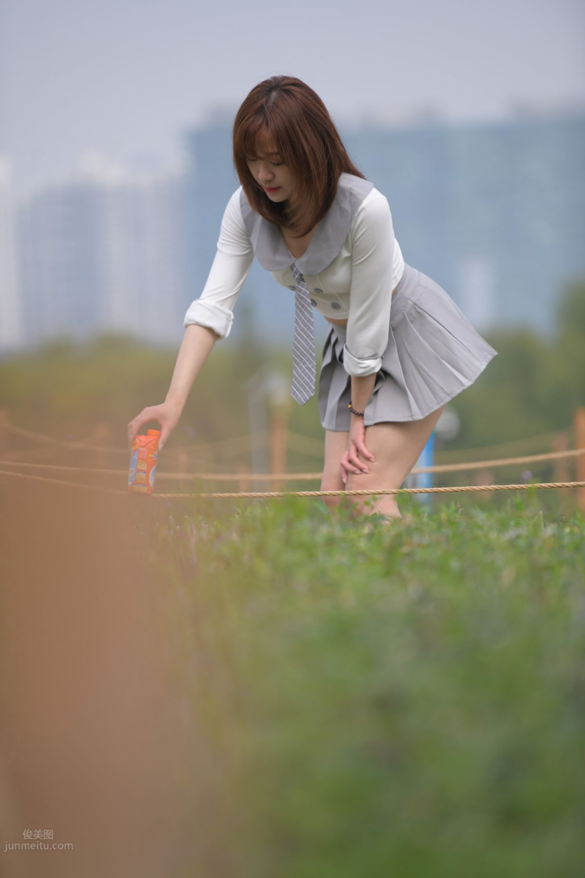 [Mojing Street] 095 Sexy and Moving Beauty in a Small Pleated Skirt photo 621