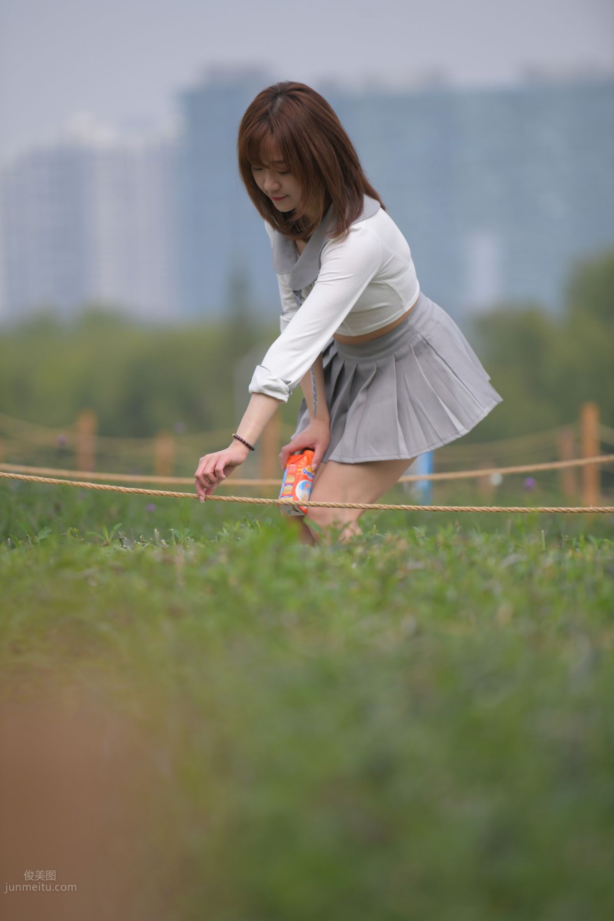 [Mojing Street] 095 Sexy and Moving Beauty in a Small Pleated Skirt photo 623