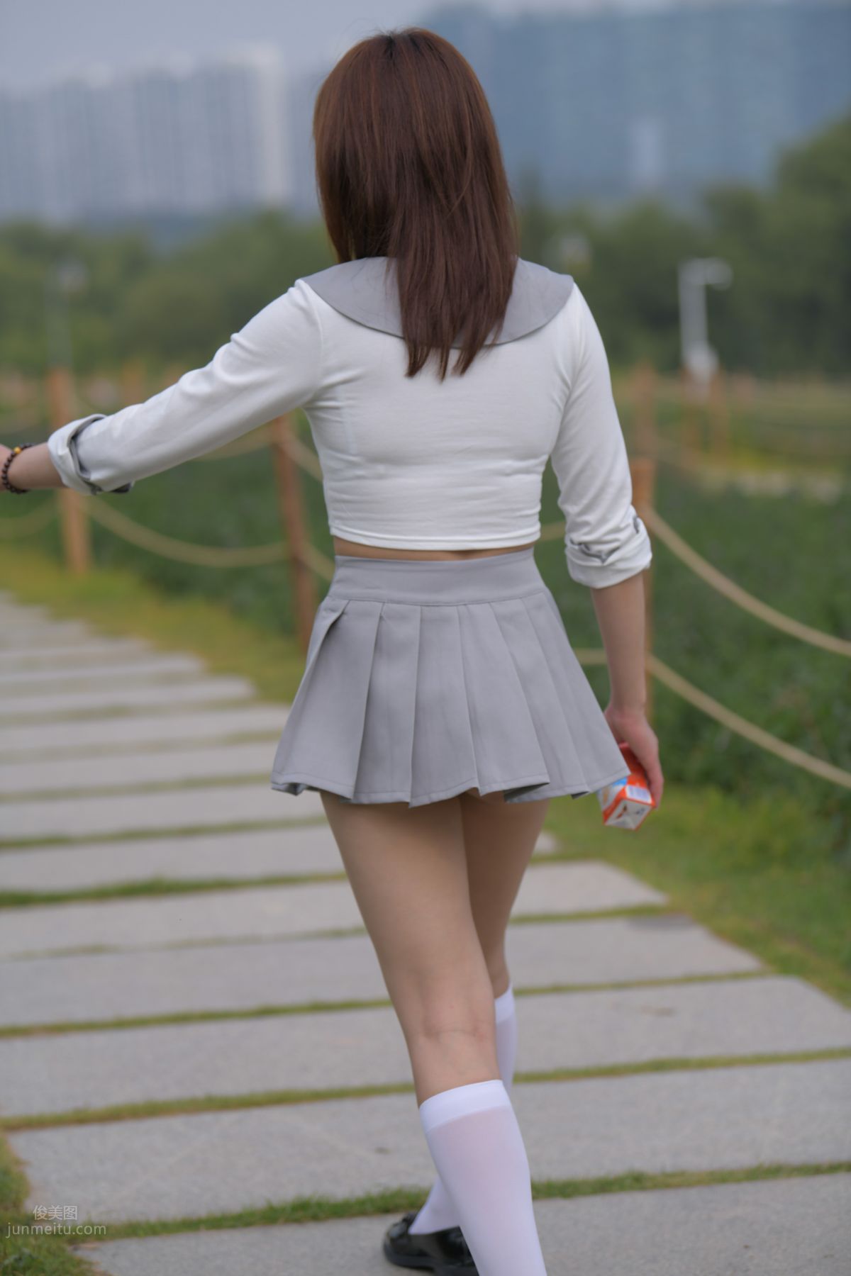 [Mojing Street] 095 Sexy and Moving Beauty in a Small Pleated Skirt photo 626