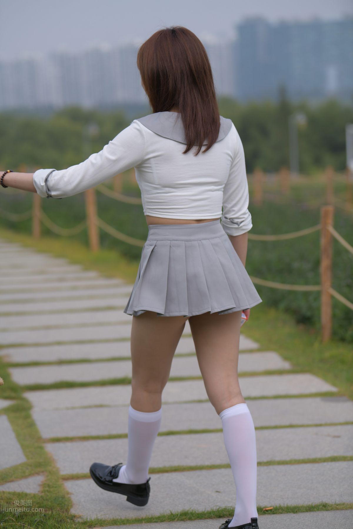 [Mojing Street] 095 Sexy and Moving Beauty in a Small Pleated Skirt photo 629