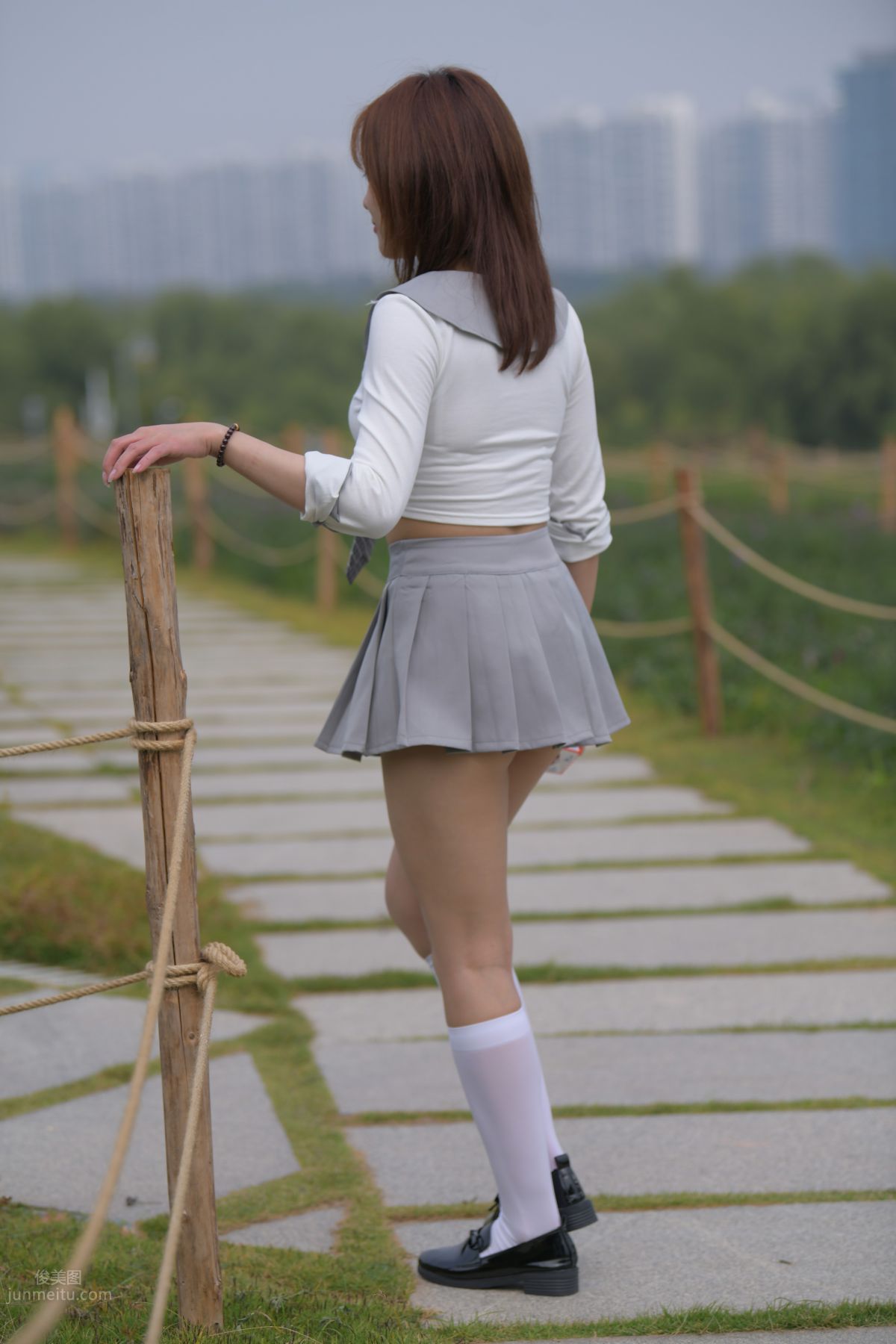 [Mojing Street] 095 Sexy and Moving Beauty in a Small Pleated Skirt photo 632