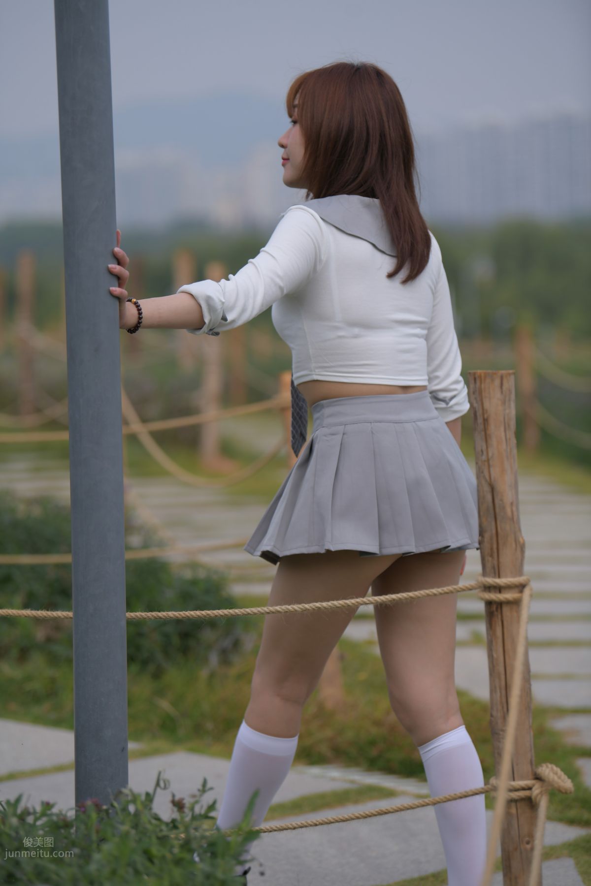 [Mojing Street] 095 Sexy and Moving Beauty in a Small Pleated Skirt photo 636