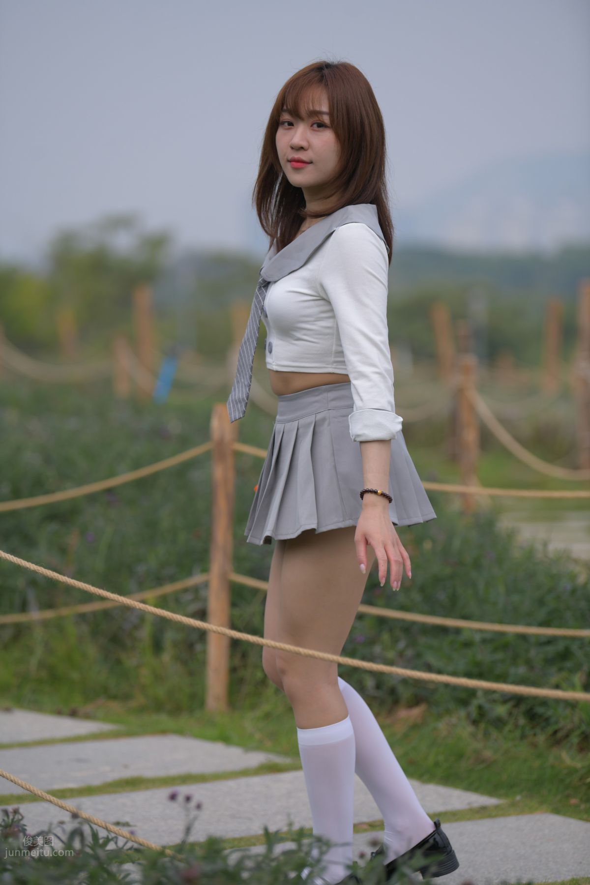 [Mojing Street] 095 Sexy and Moving Beauty in a Small Pleated Skirt photo 637