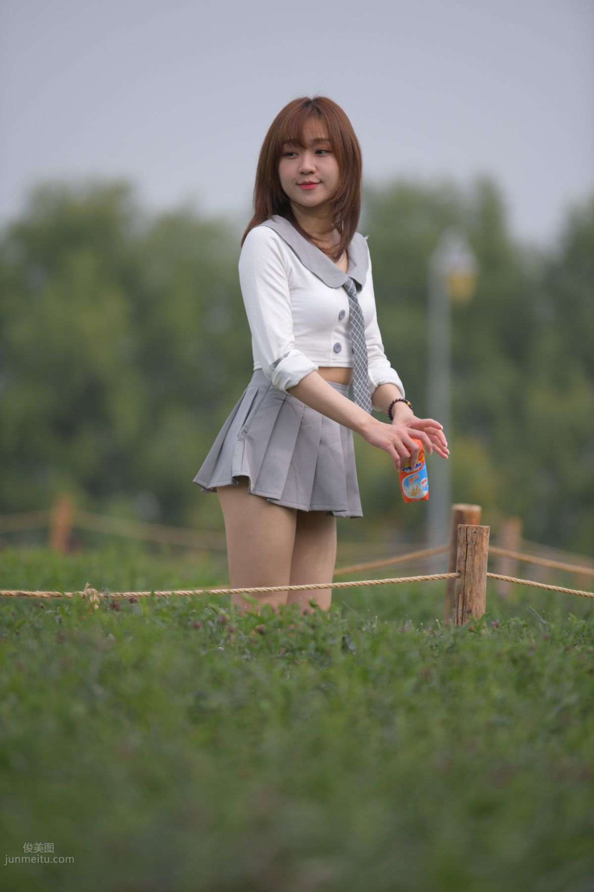 [Mojing Street] 095 Sexy and Moving Beauty in a Small Pleated Skirt photo 647