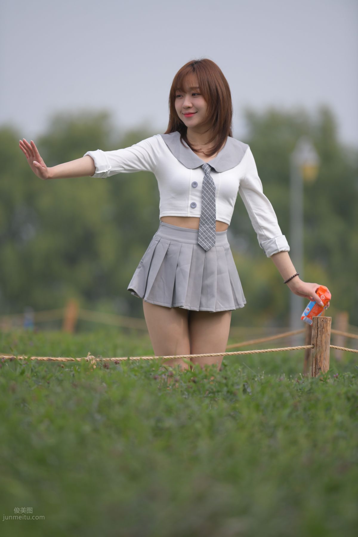 [Mojing Street] 095 Sexy and Moving Beauty in a Small Pleated Skirt photo 651