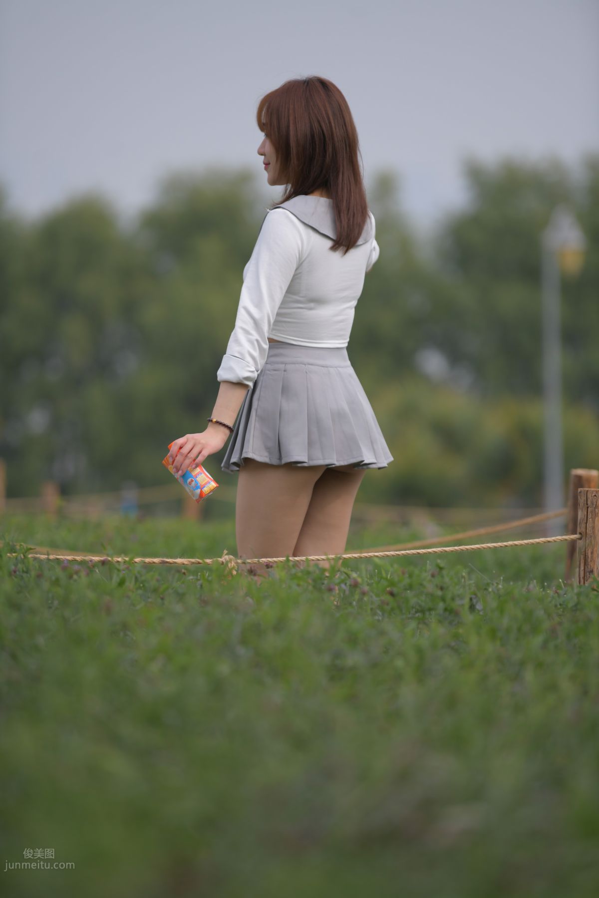 [Mojing Street] 095 Sexy and Moving Beauty in a Small Pleated Skirt photo 654