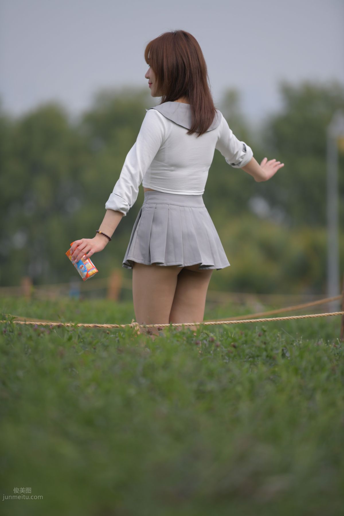 [Mojing Street] 095 Sexy and Moving Beauty in a Small Pleated Skirt photo 655